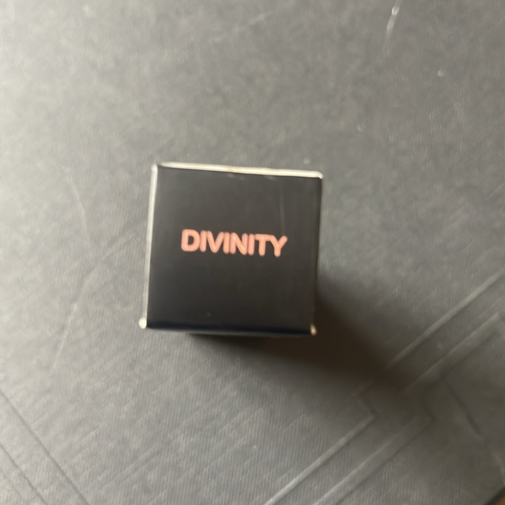 Defiance Beauty by Nechami Luminous Liquid Lipstick DIVINITY New in Box*